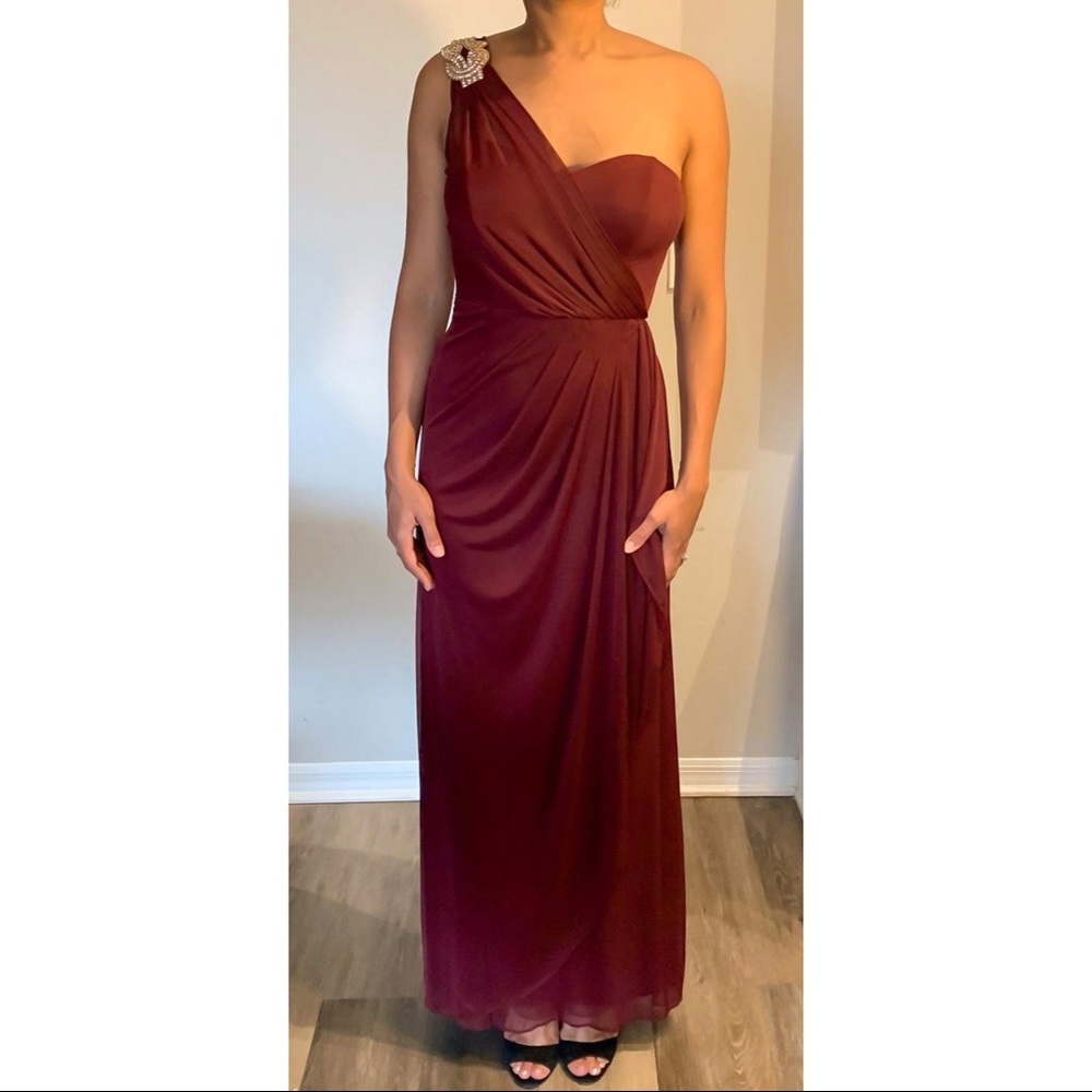 Beautiful Camille La vie dress.